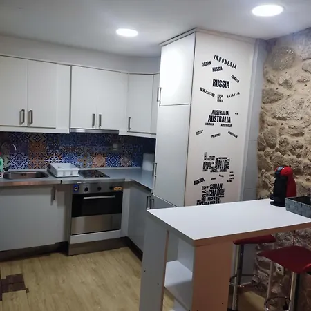 Actualizado 2024, Centro, Pleno Casco Vello Виго