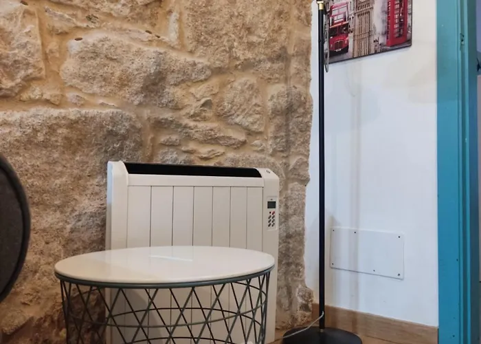 Actualizado 2024, Centro, Pleno Casco Vello Vigo